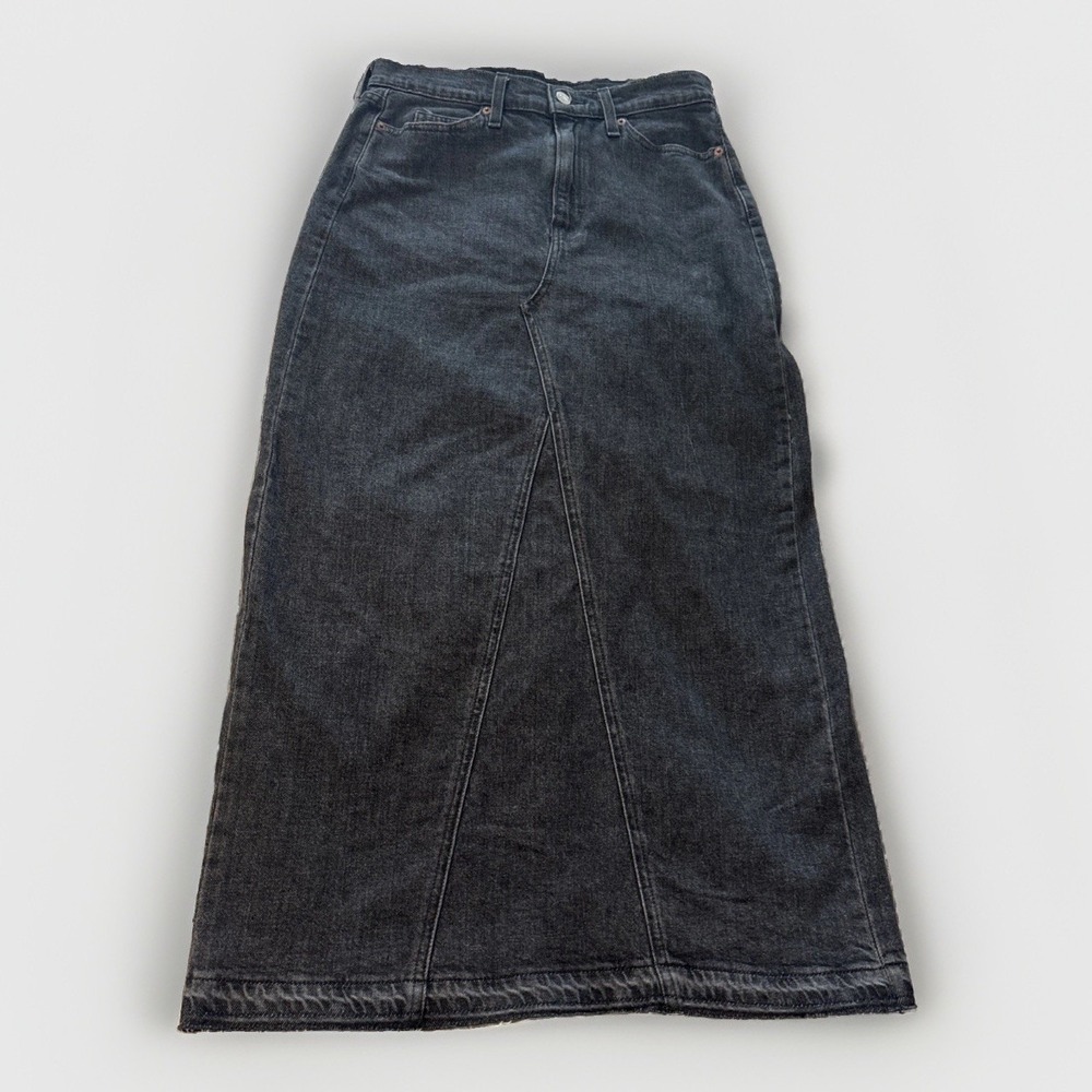 LEVI SIGNATURE BLACK DENIM JEAN MAXI SKIRT RAW HEM WOMEN Sz 2 W26 X 35" LONG